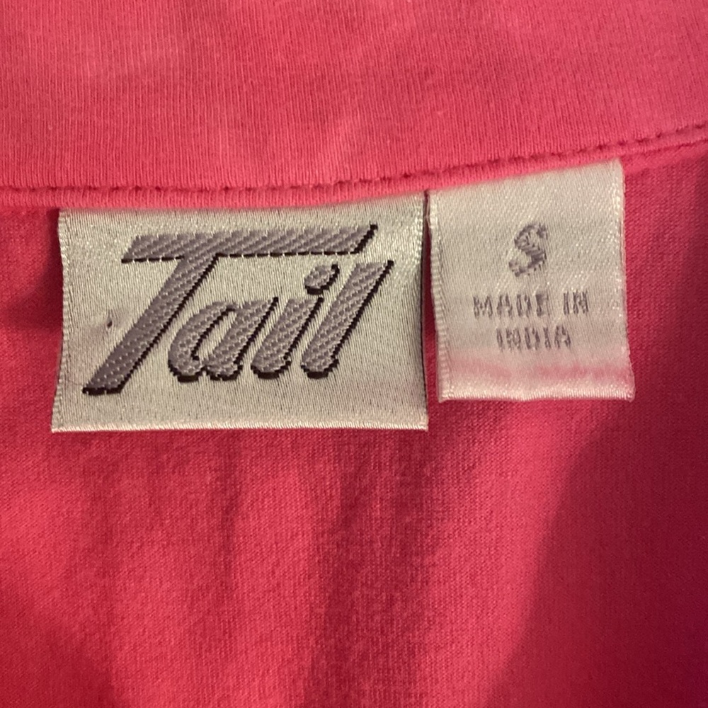 Bundle size small-2tops and leggings 3/4 length see pictures for brands. - Picture 7 of 7